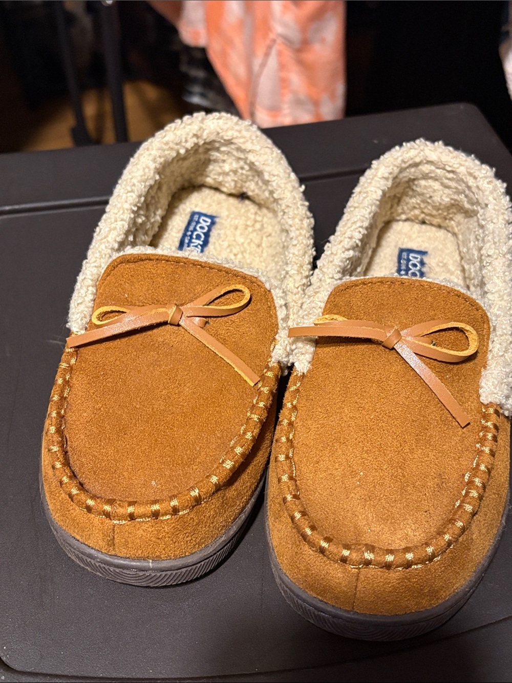 Dockers kids slippers size M 13-1 preloved ❤️